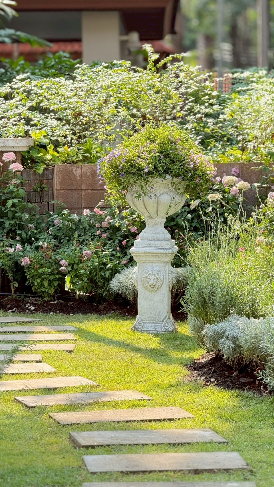 ผลงาน /LINE_ALBUM_งานออกแบบ3D_250522_11.jpg