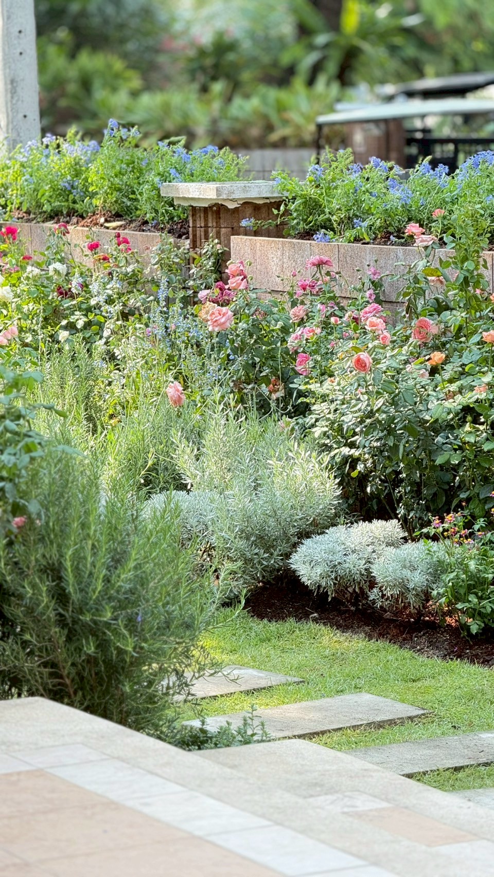 ผลงาน /LINE_ALBUM_งานออกแบบ3D_250522_15.jpg