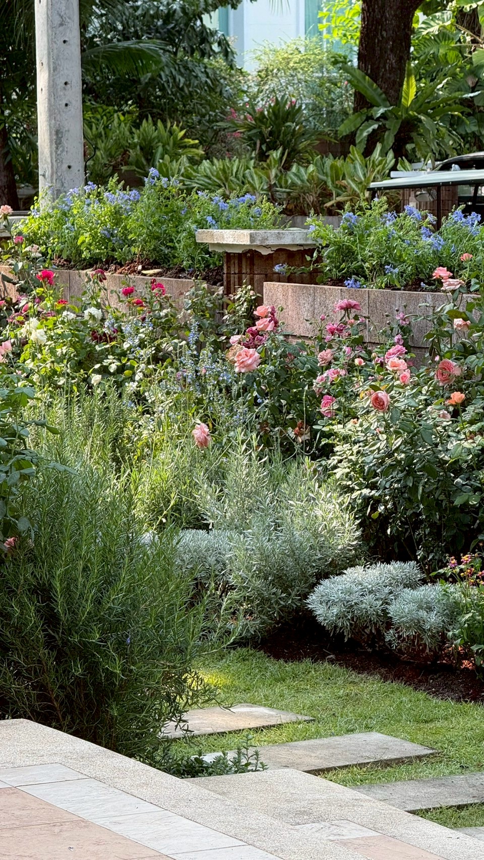 ผลงาน /LINE_ALBUM_งานออกแบบ3D_250522_16.jpg