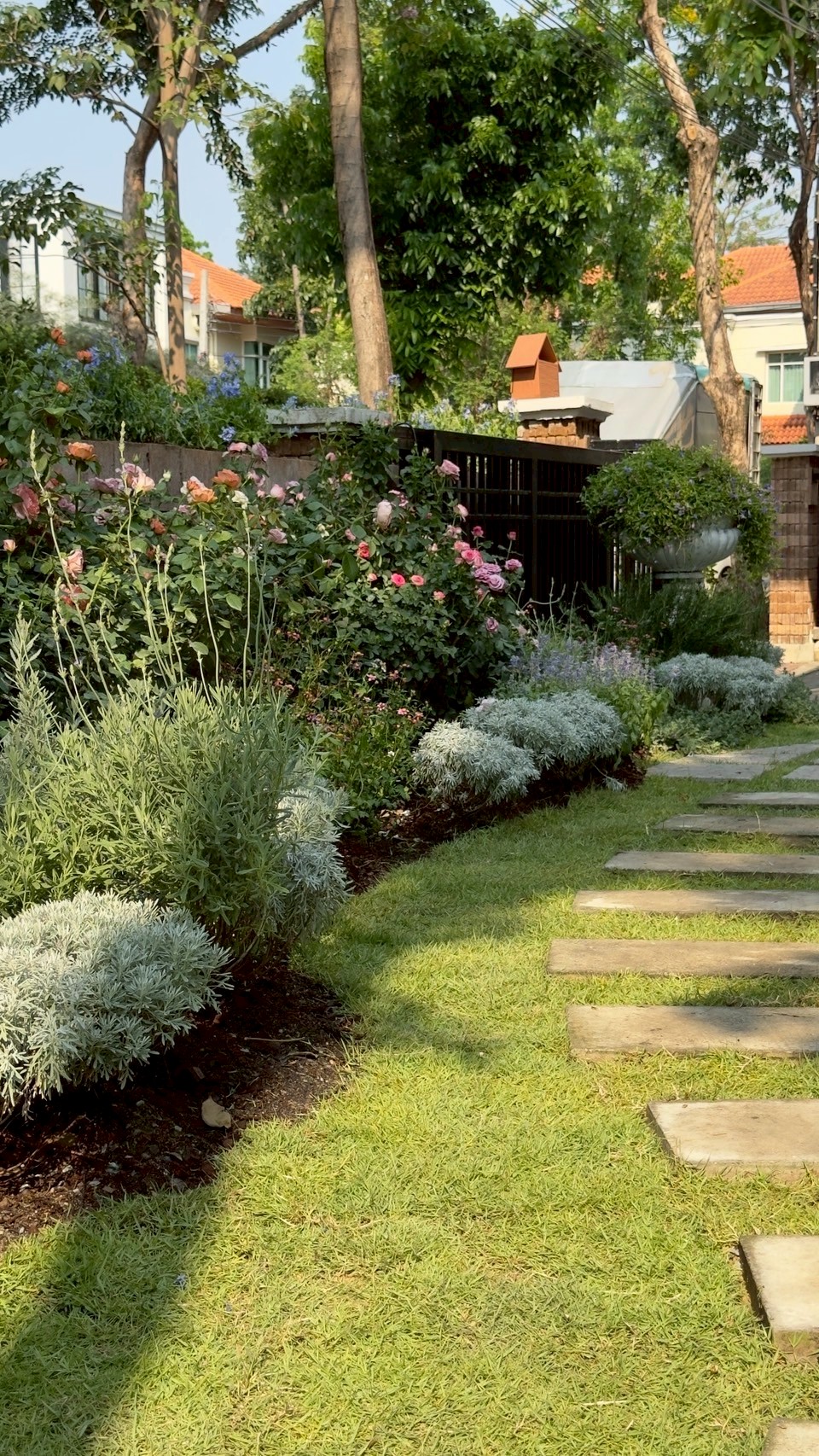 ผลงาน /LINE_ALBUM_งานออกแบบ3D_250522_6.jpg