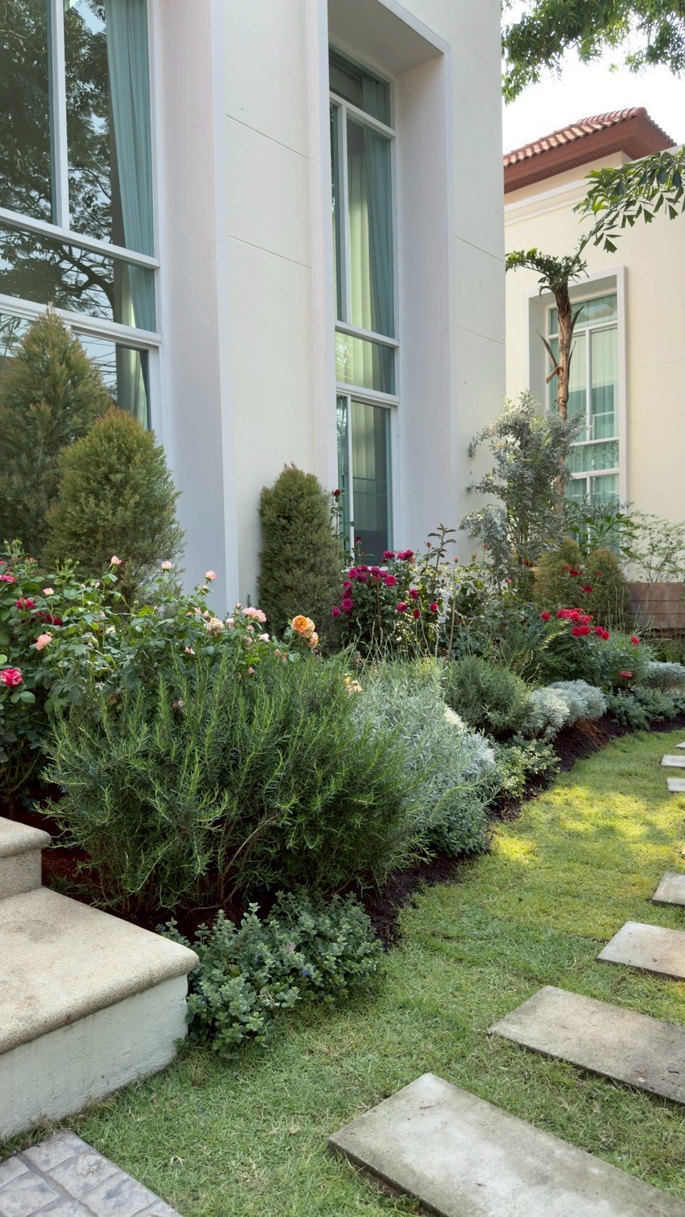 ผลงาน /LINE_ALBUM_งานออกแบบ3D_250522_8.jpg